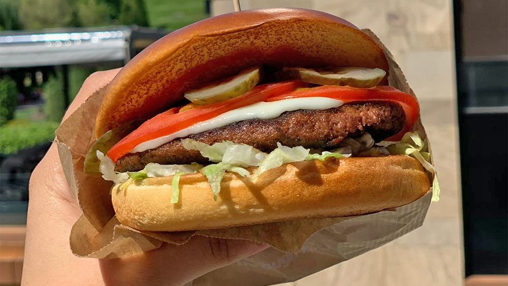 Burgerul din plante: startup-ul romanesc Trey lanseaza un produs 100% pe baza de plante