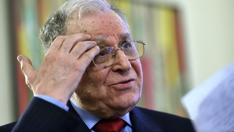 Fostul presedinte Ion Iliescu a plecat de la Parchet. Avocat: A luat la cunostinta ca este inculpat, nu a dat declaratii