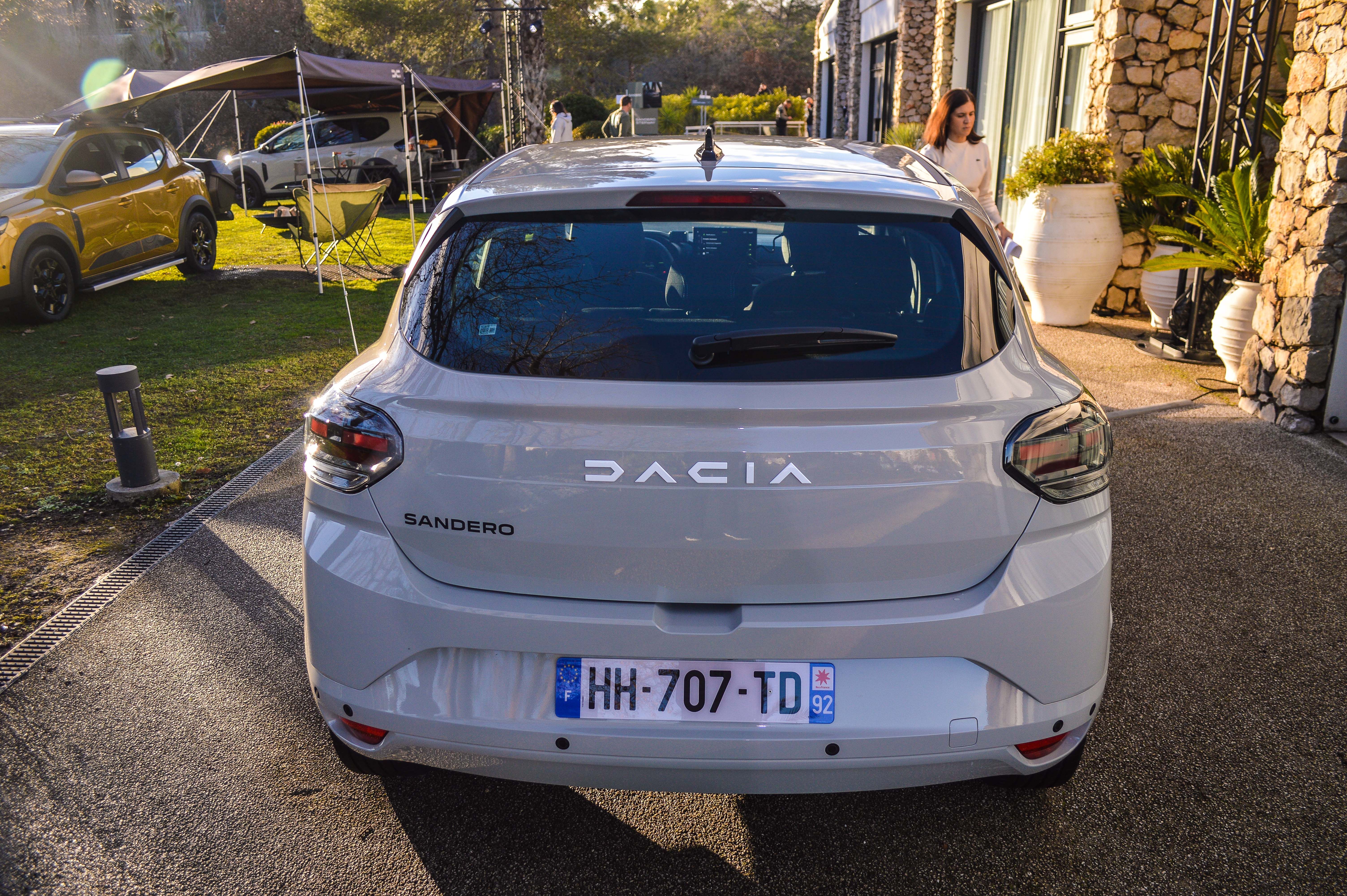 FOTO | Prim contact cu Dacia Sandero Stepway 2026. Care sunt argumentele celei mai populare mașini din Europa - Poza 36