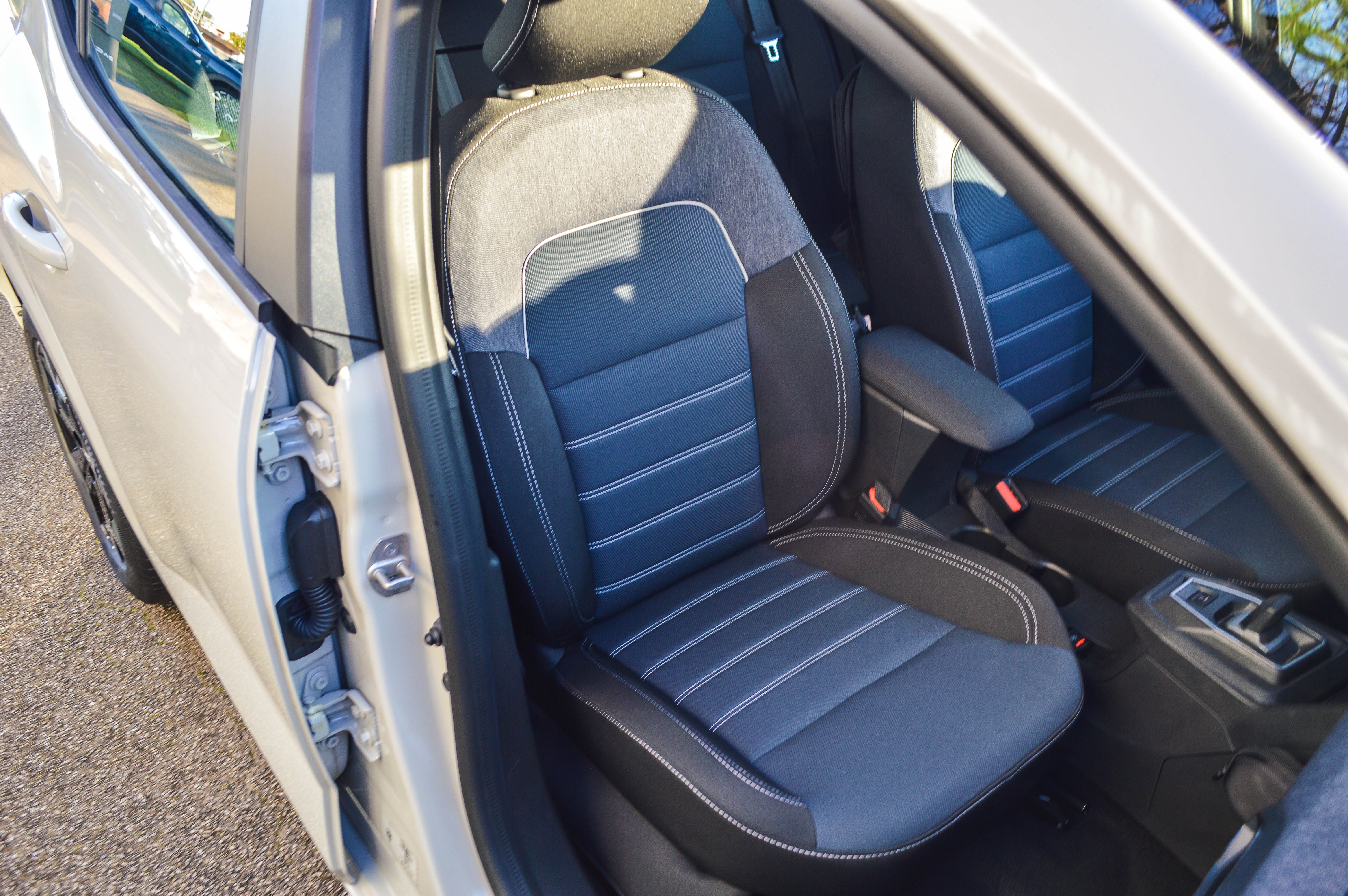 FOTO | Prim contact cu Dacia Sandero Stepway 2026. Care sunt argumentele celei mai populare mașini din Europa - Poza 26