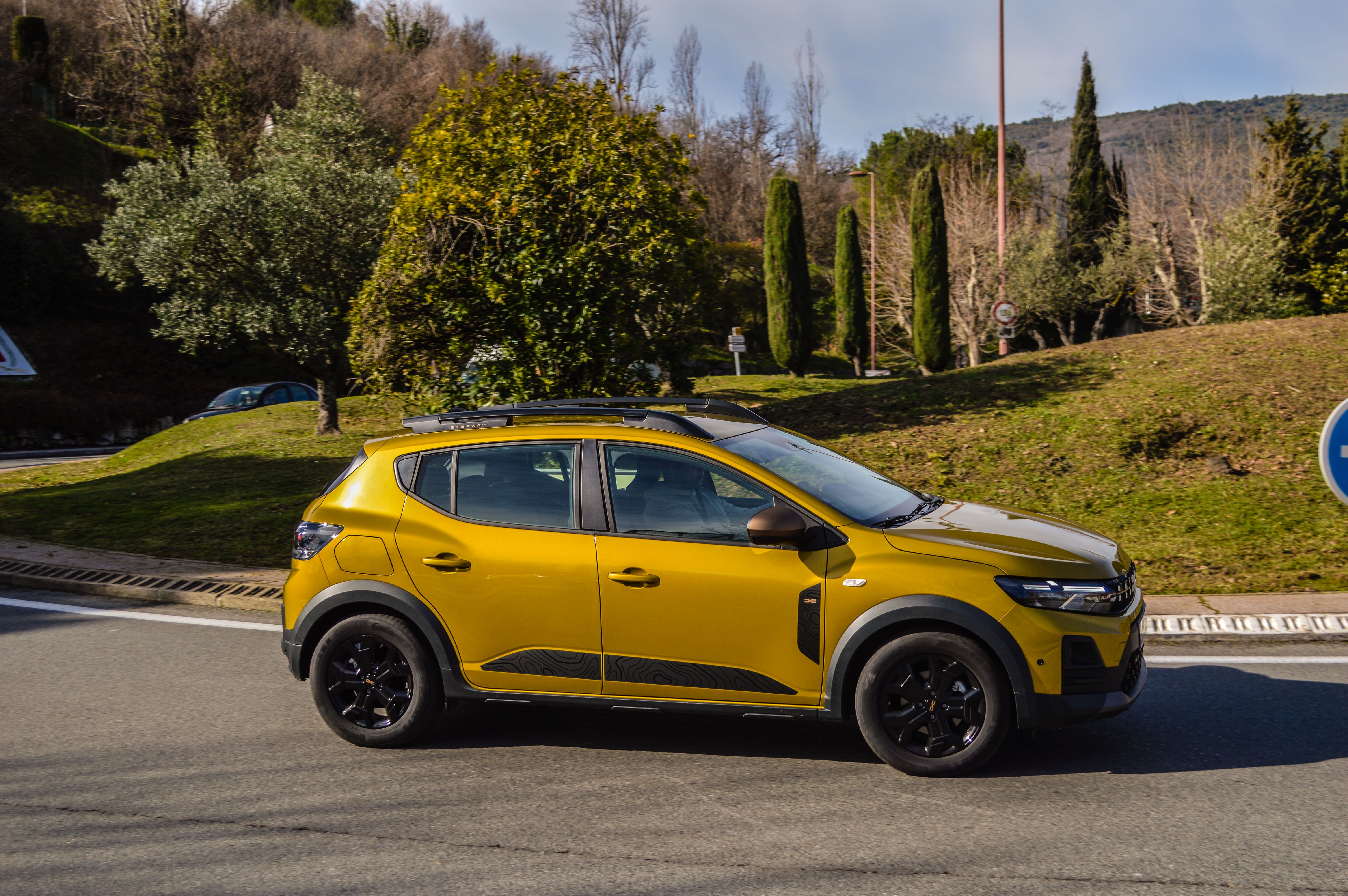 FOTO | Prim contact cu Dacia Sandero Stepway 2026. Care sunt argumentele celei mai populare mașini din Europa - Poza 14