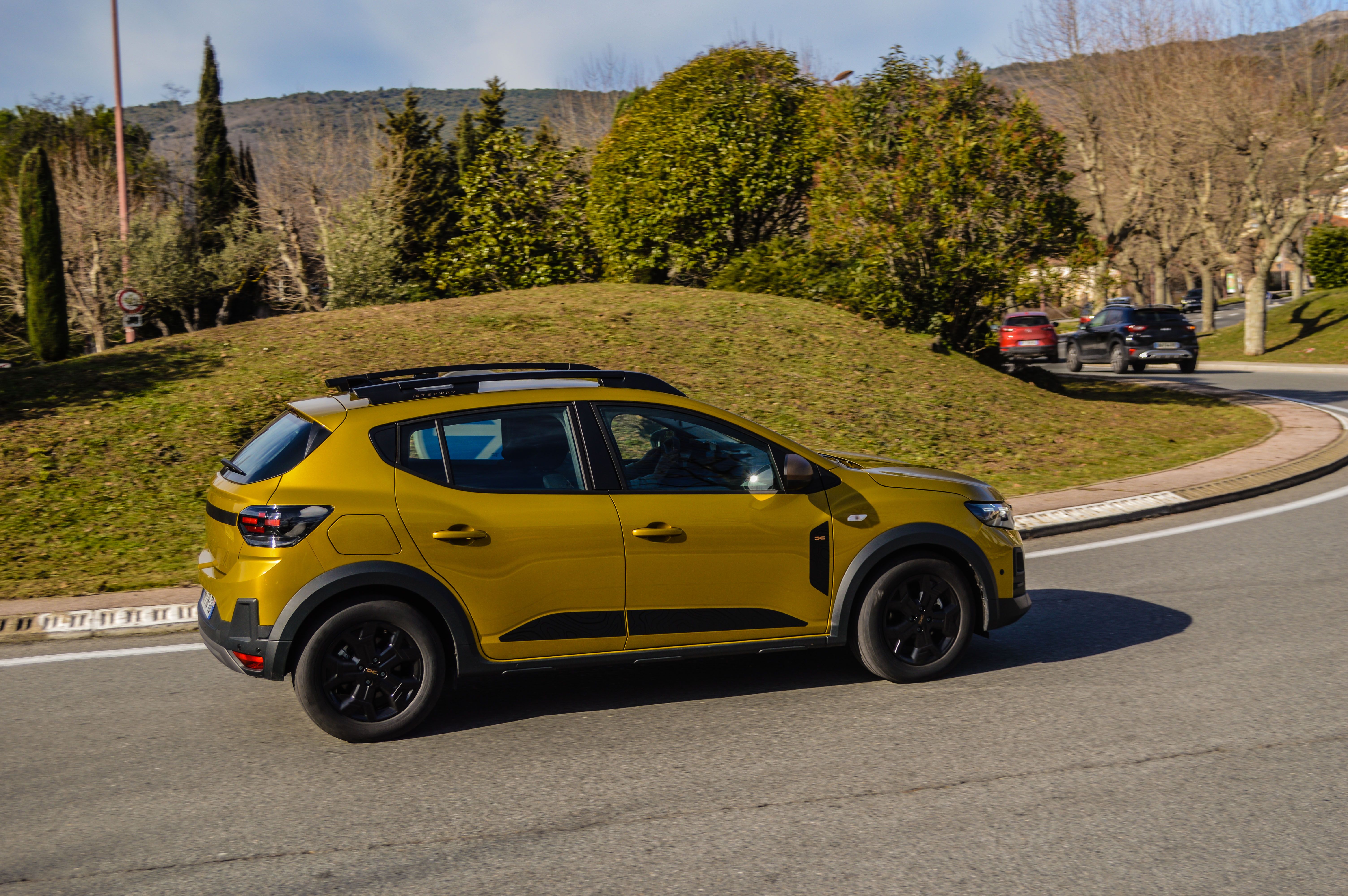 FOTO | Prim contact cu Dacia Sandero Stepway 2026. Care sunt argumentele celei mai populare mașini din Europa - Poza 12