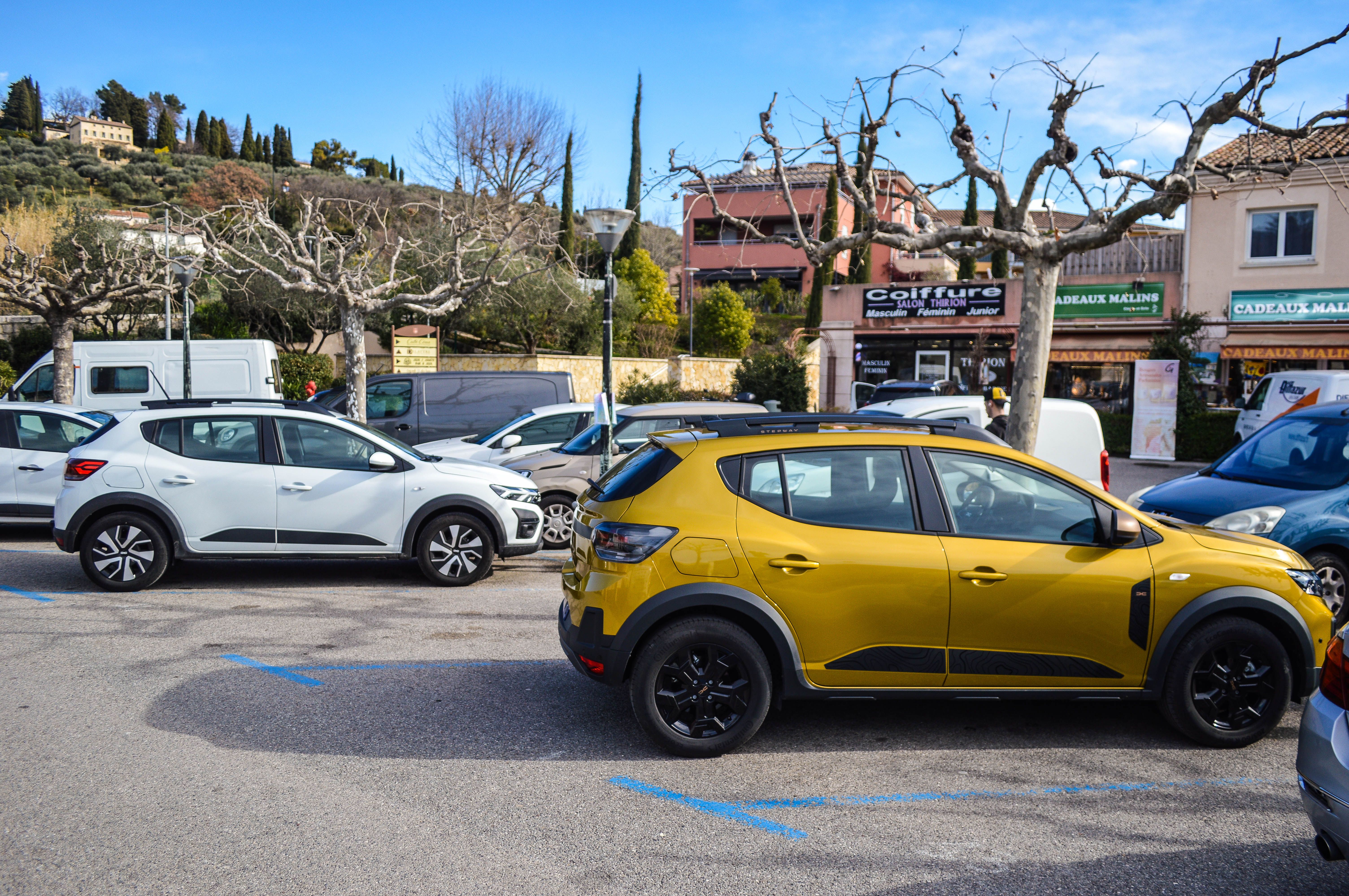 FOTO | Prim contact cu Dacia Sandero Stepway 2026. Care sunt argumentele celei mai populare mașini din Europa - Poza 1