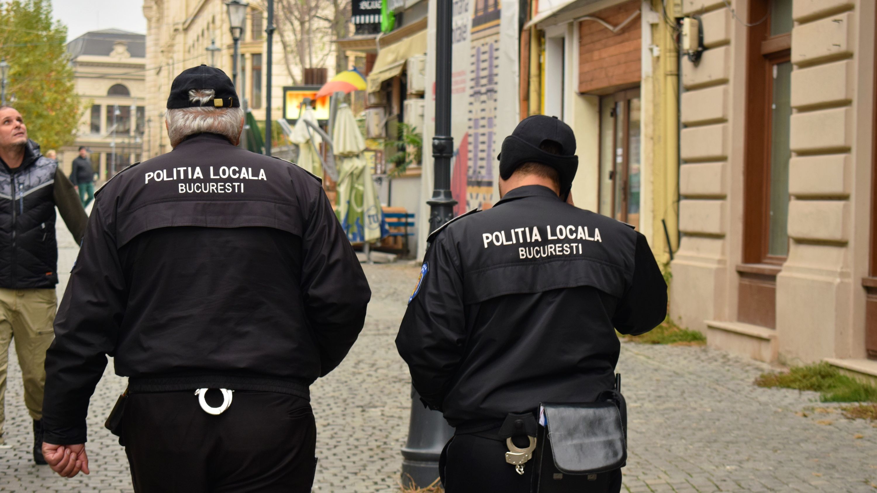 Polișții locali ies la protest în fața Ministerului Dezvoltării pentru sporuri