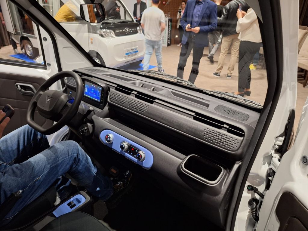 [FOTO] Allview intră în "žlumea" utilitarelor electrice. Cât costă noile modele - Imagine 14