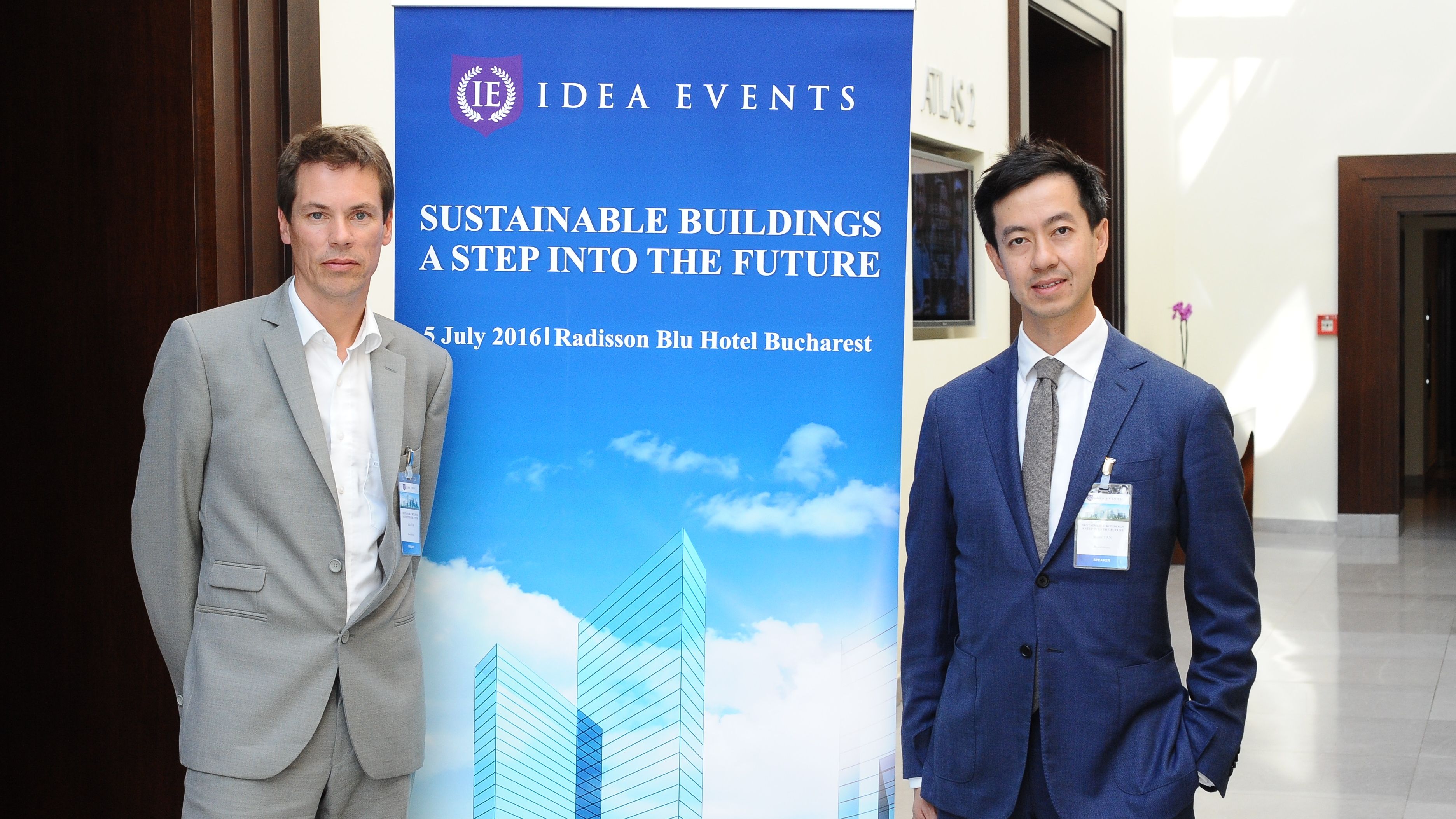 Arhitectii care au proiectat cea mai "eco" cladire din Olanda: In urma cu 10 ani, cand am vizitat prima data Romania, era pustiu