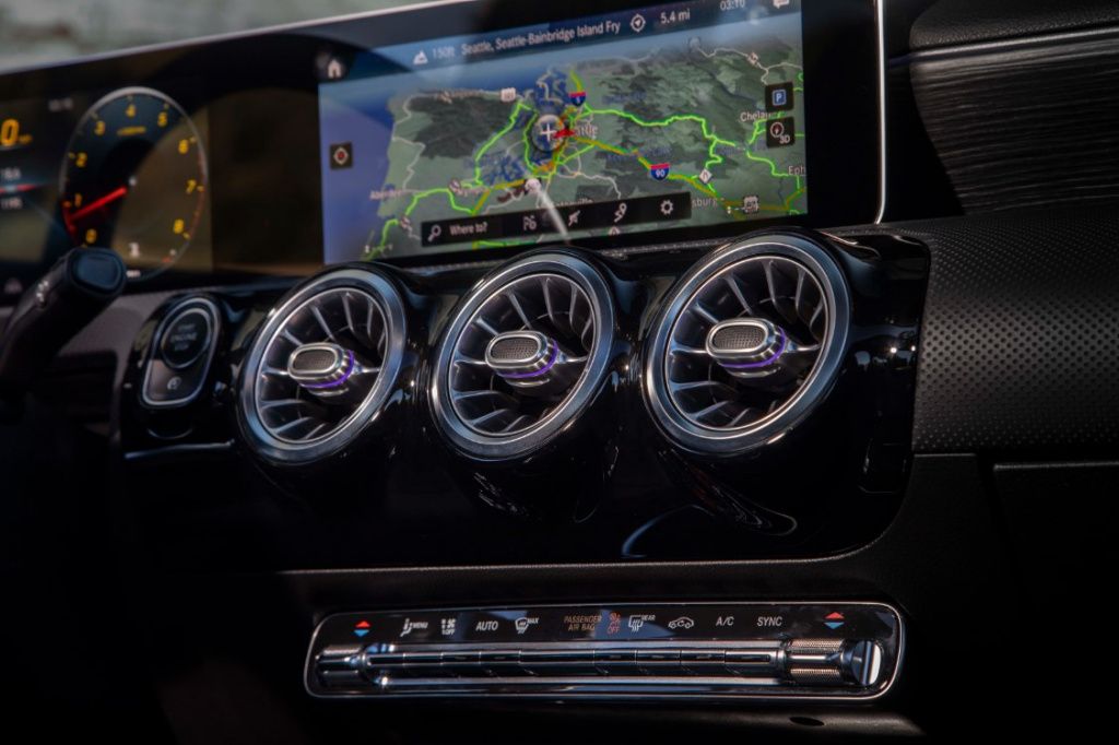 Mercedes-Benz Clasa A sedan - Imagine 10