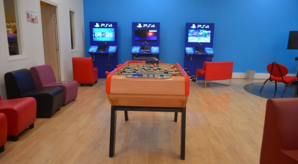 Aeroportul Charles de Gaulle - Imagine 14