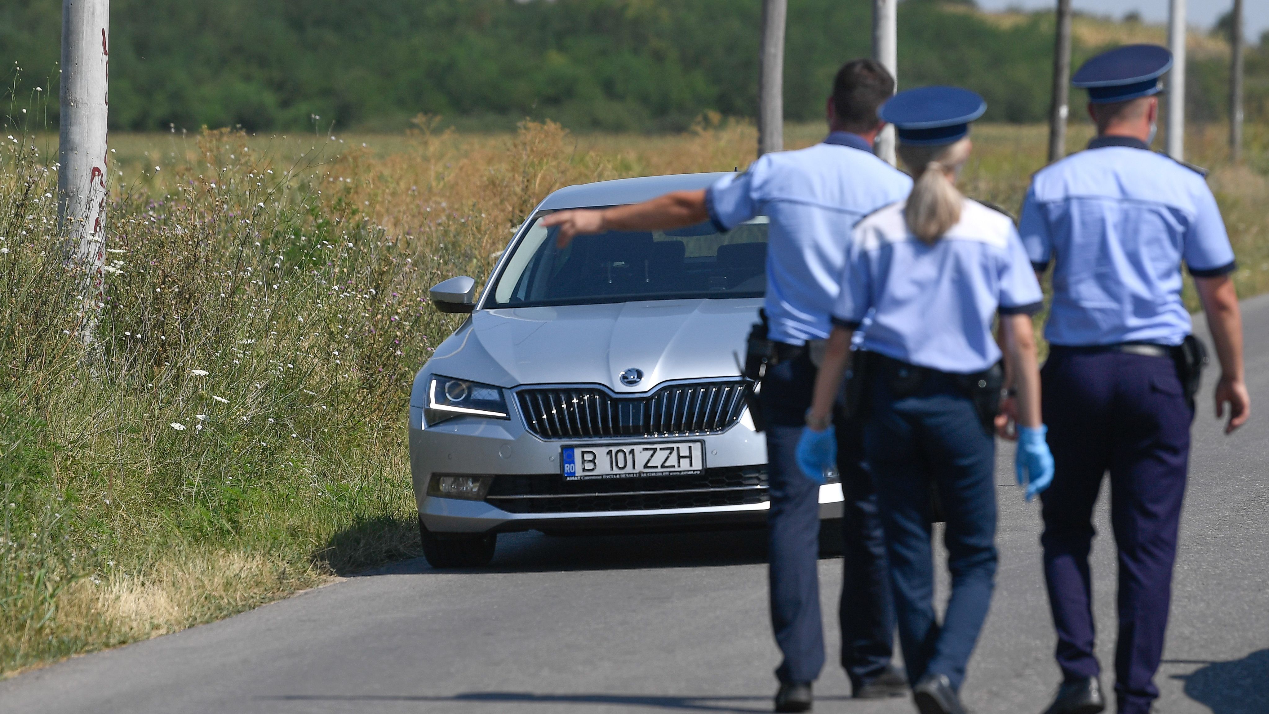 Mai mulți migranți care au fugit dintr-un centru de carantină COVID-19, din Mehedinți, sunt căutați de polițiști și jandarmi