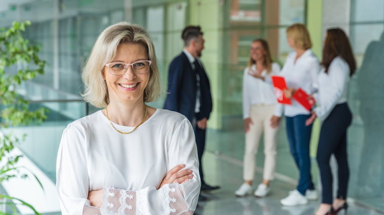 Românii, printre cei mai implicați angajați din Europa. La nivel global, motivația la locul de muncă este în scădere