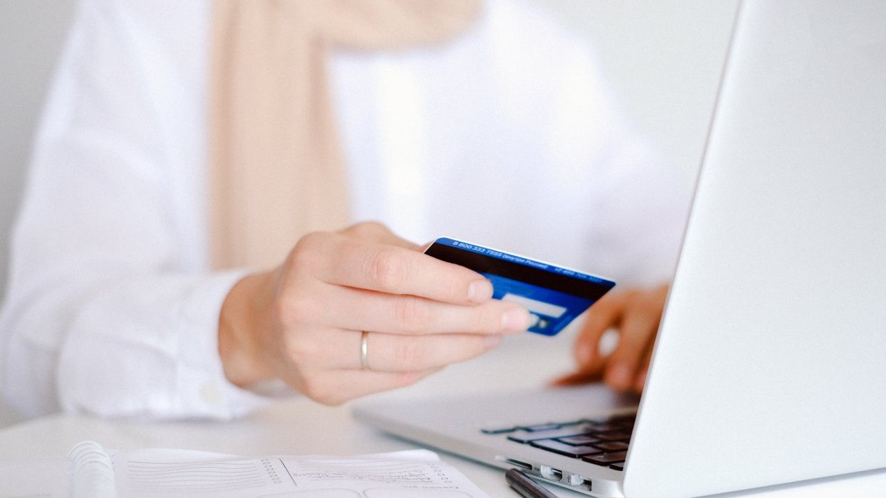 Grupul A&D Pharma anunţă deschiderea farmaciei online Dr.Max