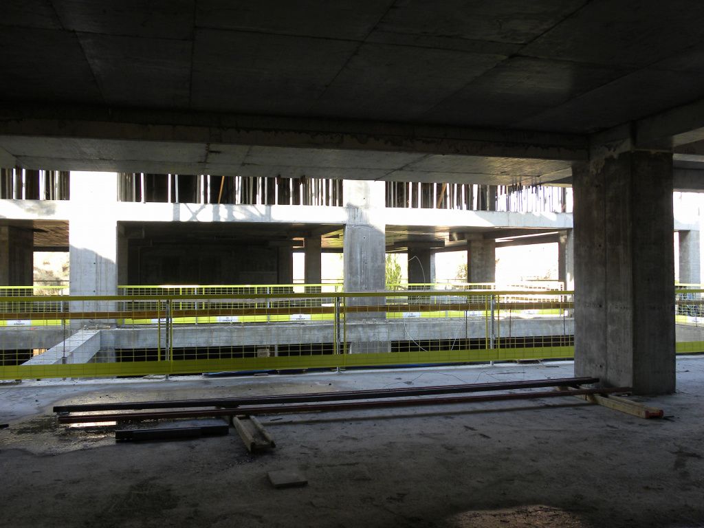 GALERIE FOTO Orasul medical al lui Wargha Enayati - Imagine 5