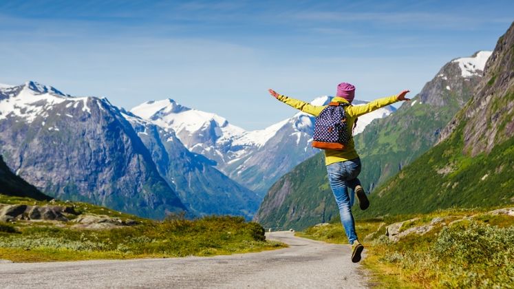 Vacante si calatorii: 5 motive pentru care trebuie sa calatoresti intens in tinerete