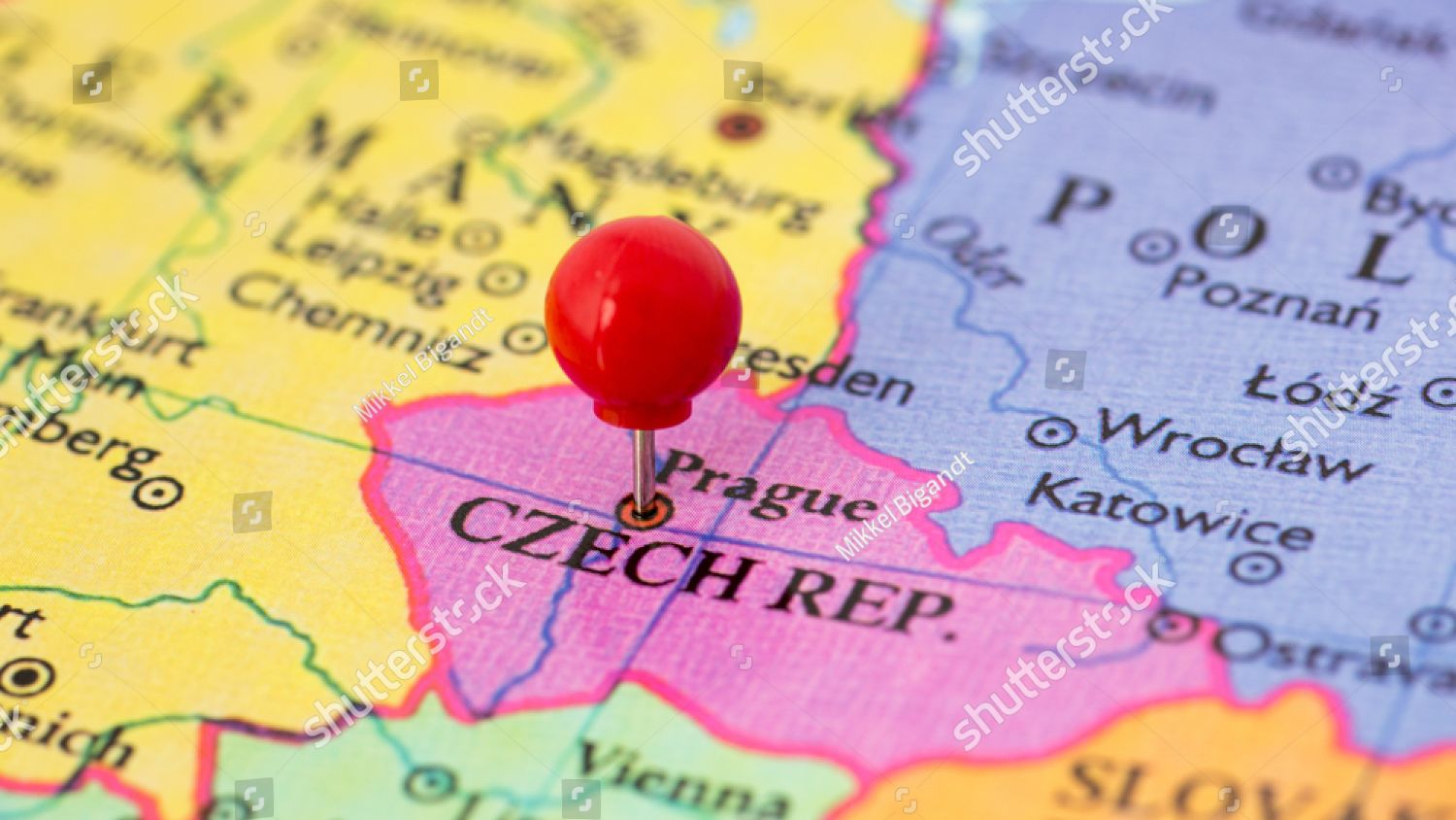 Cehii își închid și spațiul aerian pentru companiile ruse