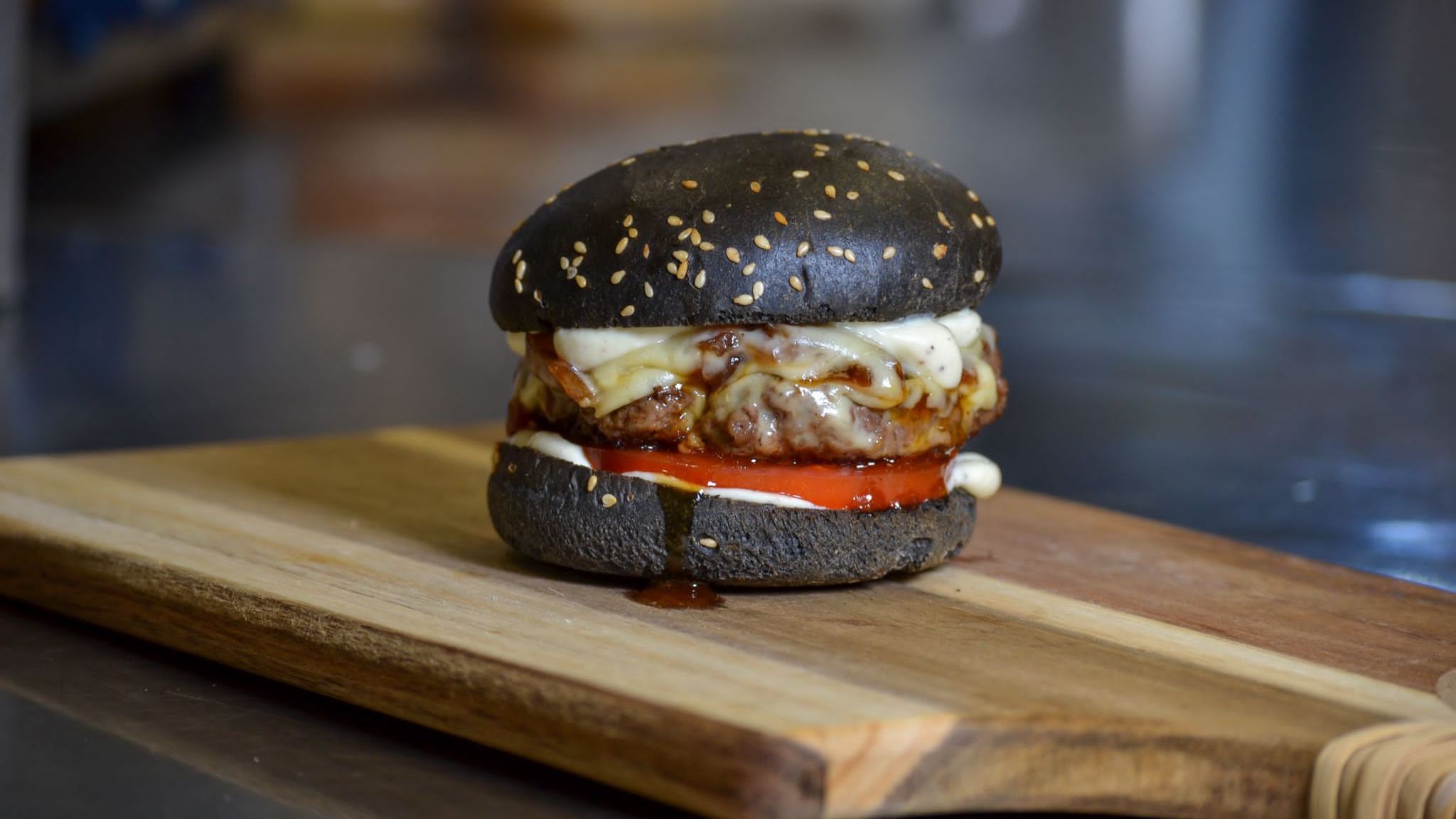 Restaurante Digitale: Burger Island, restaurantul care a început cu livrări