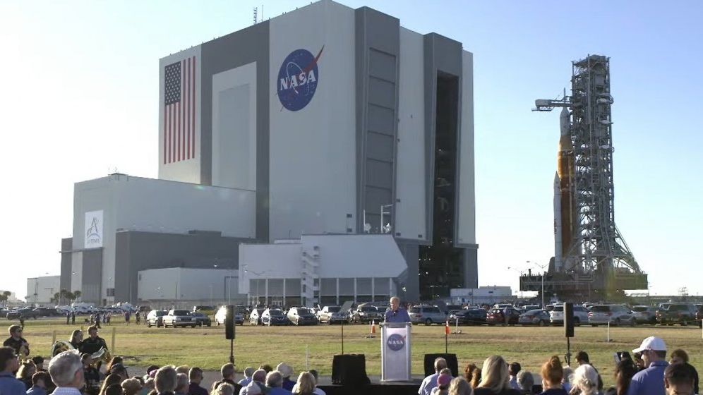 NASA amână misiunea Artemis 1 din cauza unui uragan