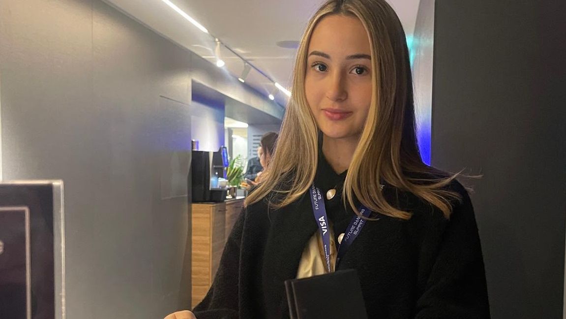 Viitorul băncilor în era AI, prin ochii unei studente la ASE: Nu mă sperie faptul că ne afectează joburile de juniori, ba din contră