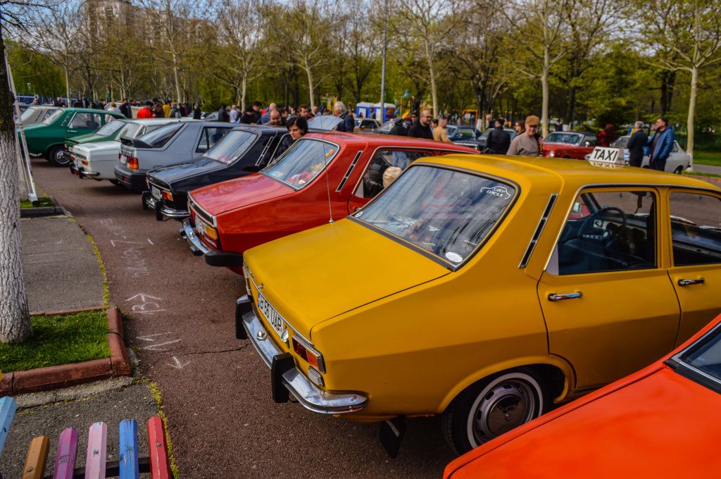 FOTO | Retroparada Primăverii: Ce am văzut la cea mai mare expoziție de mașini retro din țară - Imagine 7