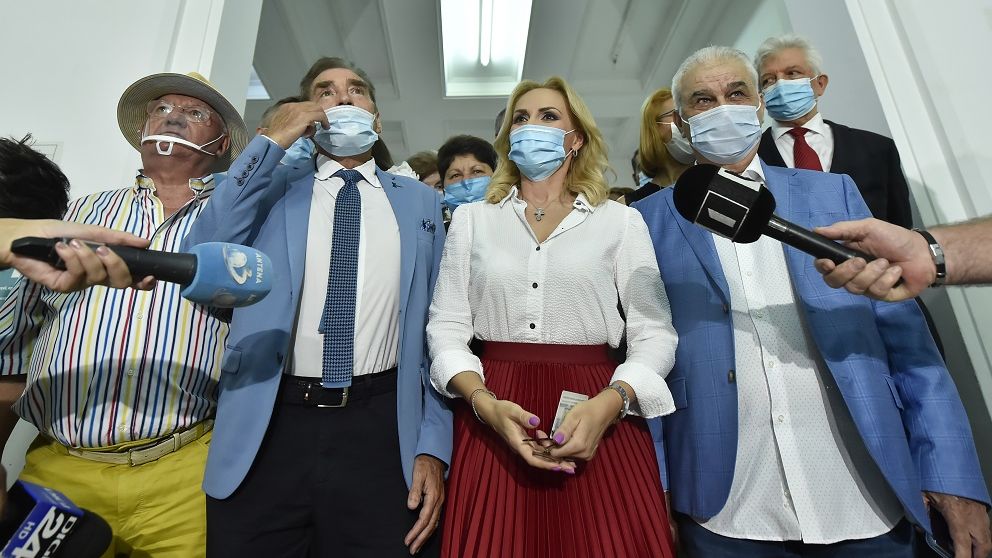 Gabriela Firea îi critică pe liberali pentru lipsa apei calde din București