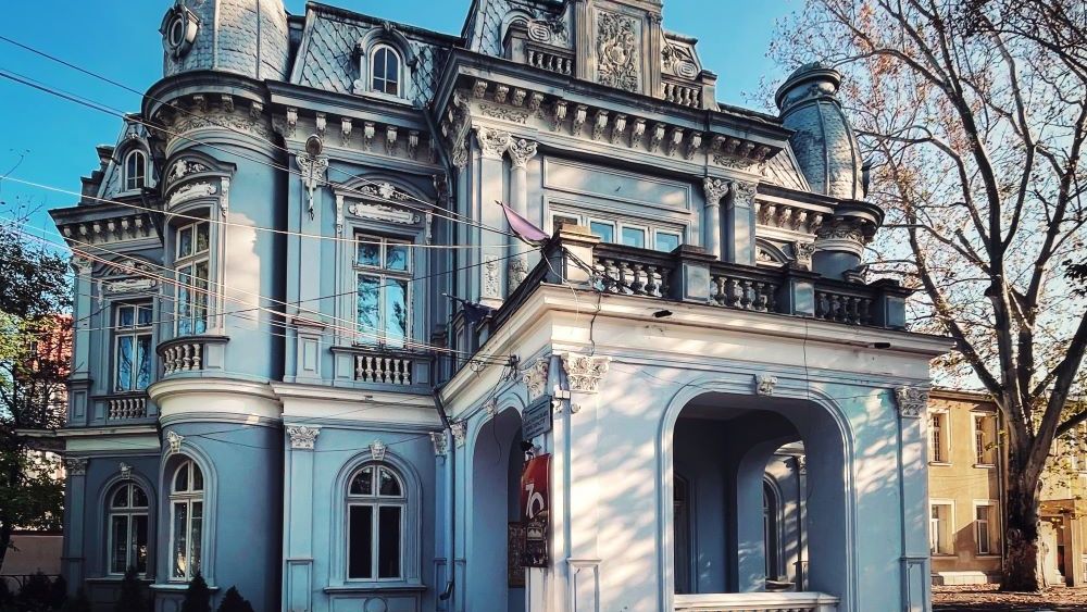 #BuildingLinksForCommunity - provocare pentru a descoperi clădirile care unesc comunități și contribuie la un viitor mai curat