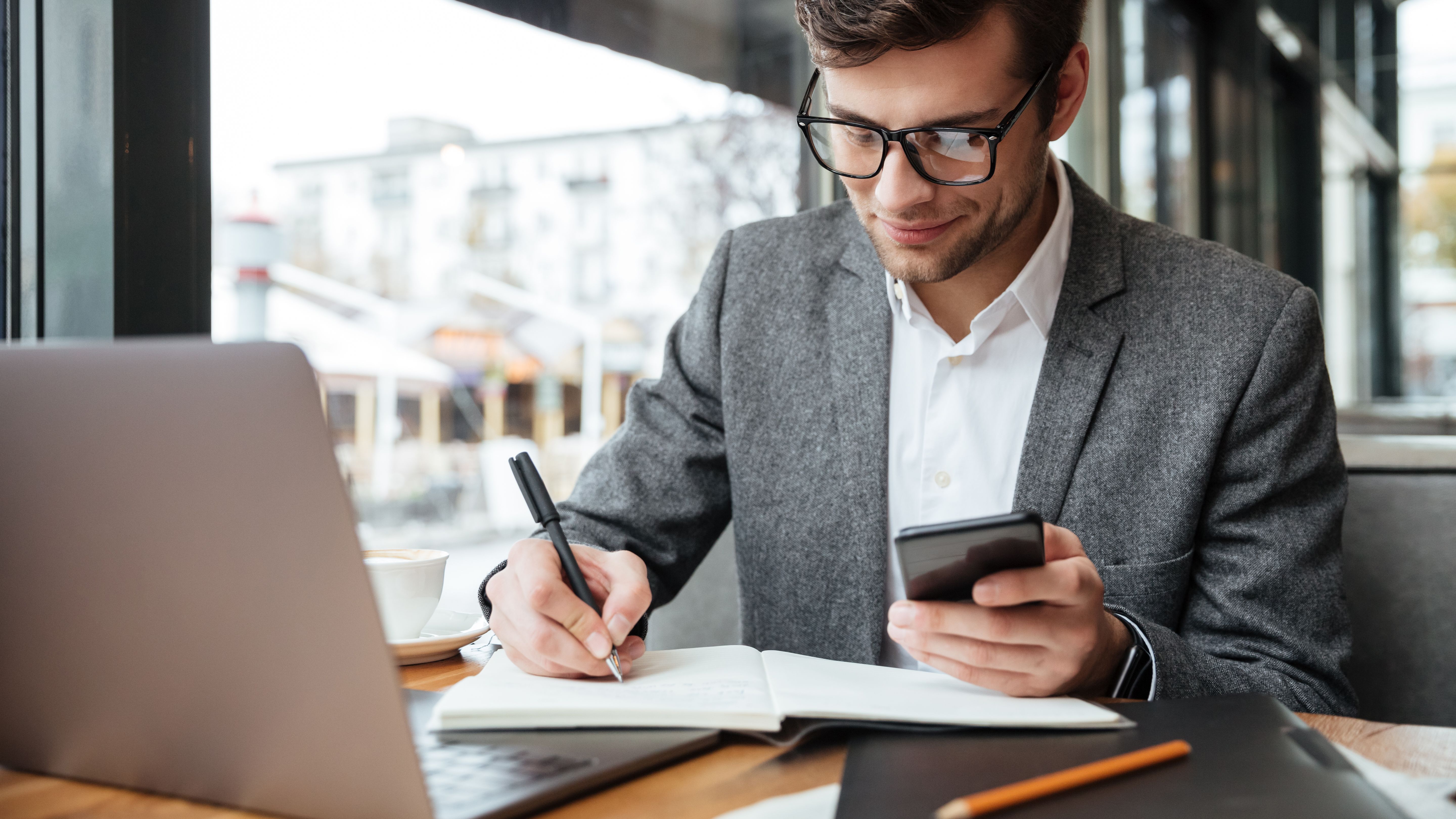 Managementul riscurilor în 2025: Ghidul esențial pentru antreprenorii care vor să doarmă liniștiți