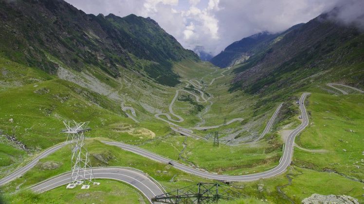 Marti si miercuri, trafic rutier inchis intermitent pe Transfagarasan