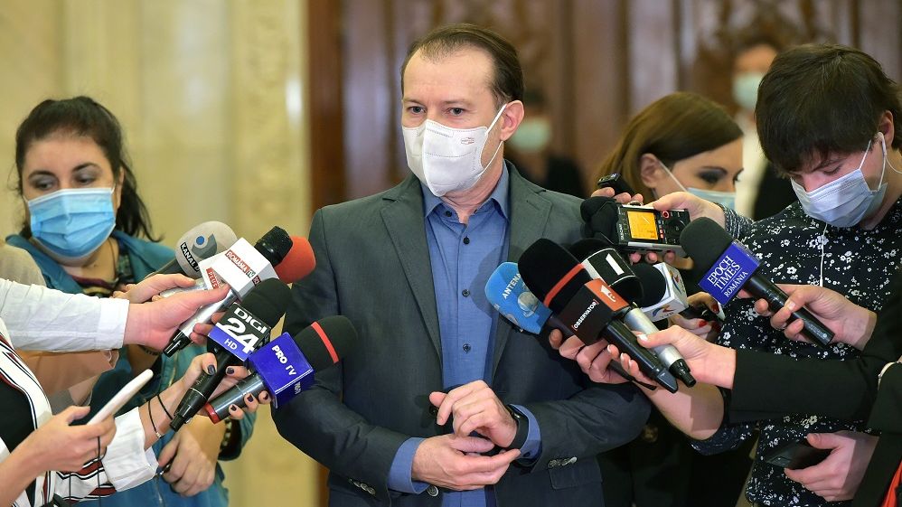 Florin Cîțu: Nu ne permitem să nu mai purtăm mască