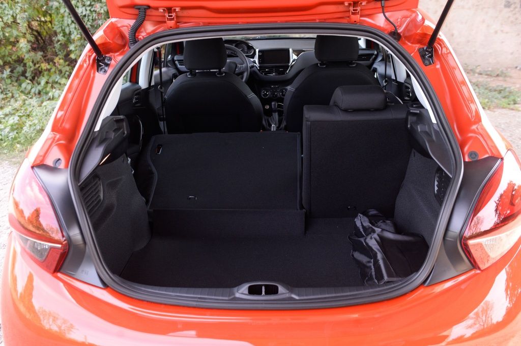 Peugeot 208 facelift - Imagine 24