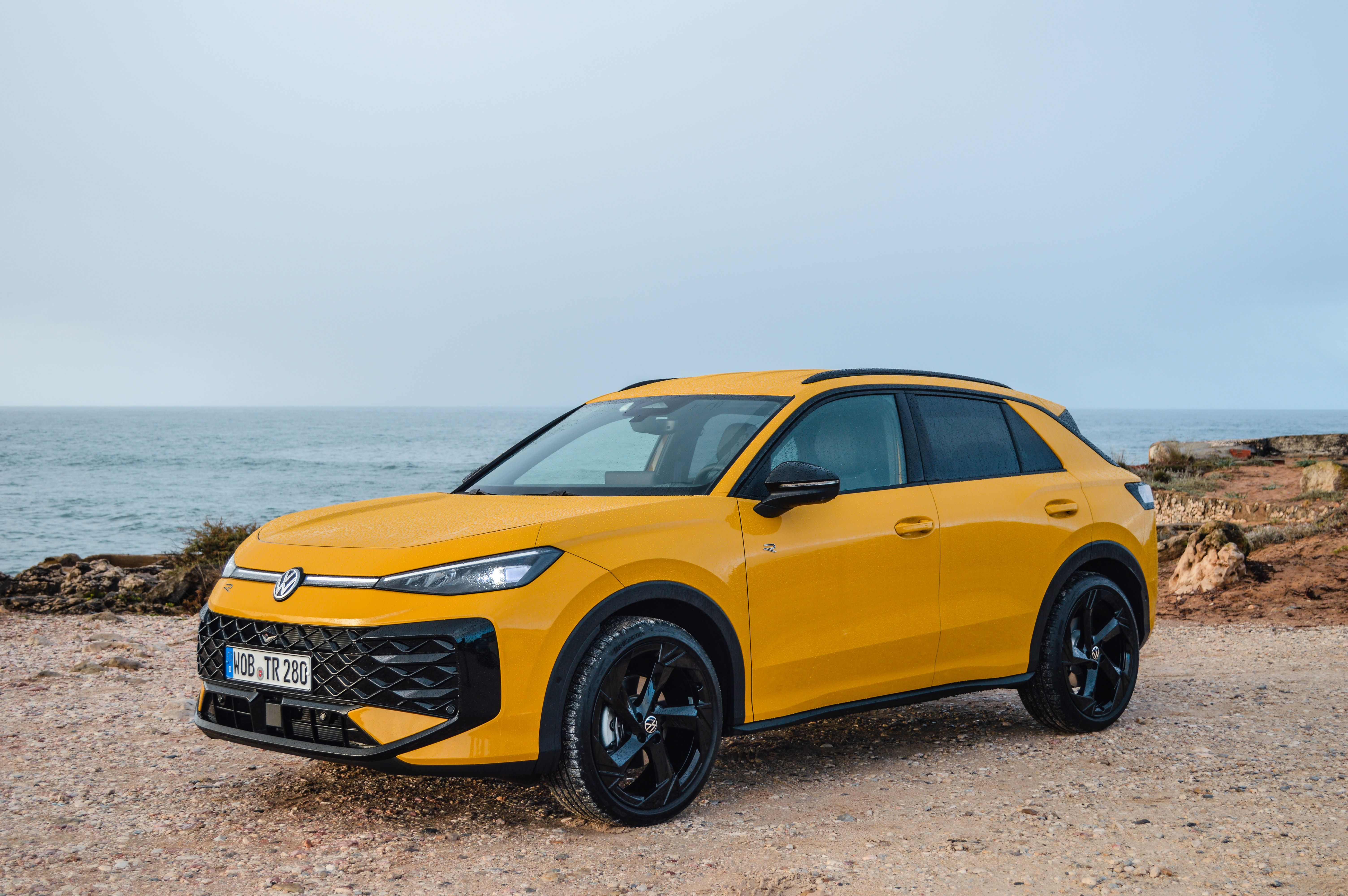 FOTO | Prim contact cu noul Volkswagen T-Roc. Cum au reușit germanii să îmbunătățească rețeta bestseller-ului lor - Poza 4