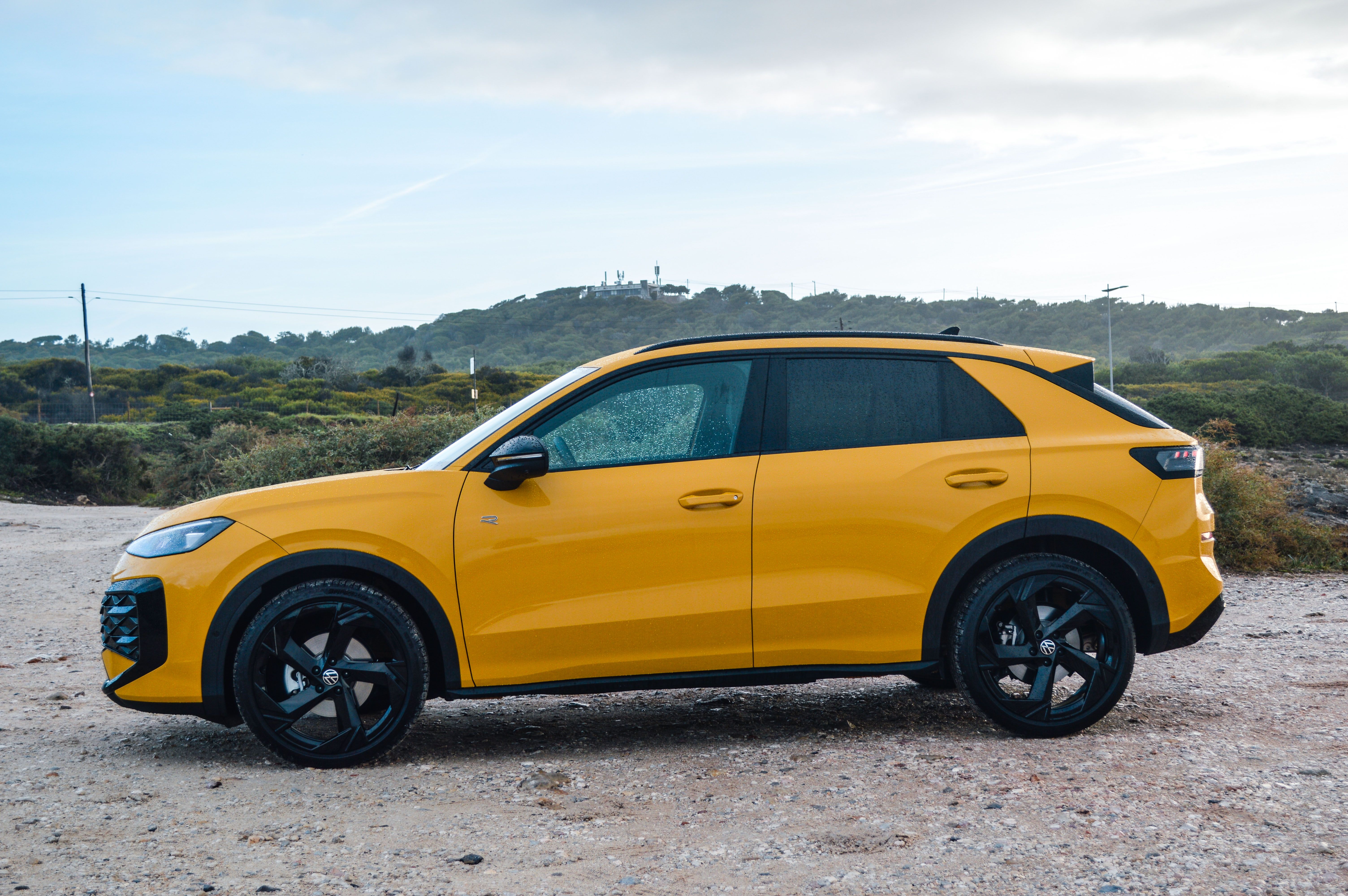 FOTO | Prim contact cu noul Volkswagen T-Roc. Cum au reușit germanii să îmbunătățească rețeta bestseller-ului lor - Poza 15