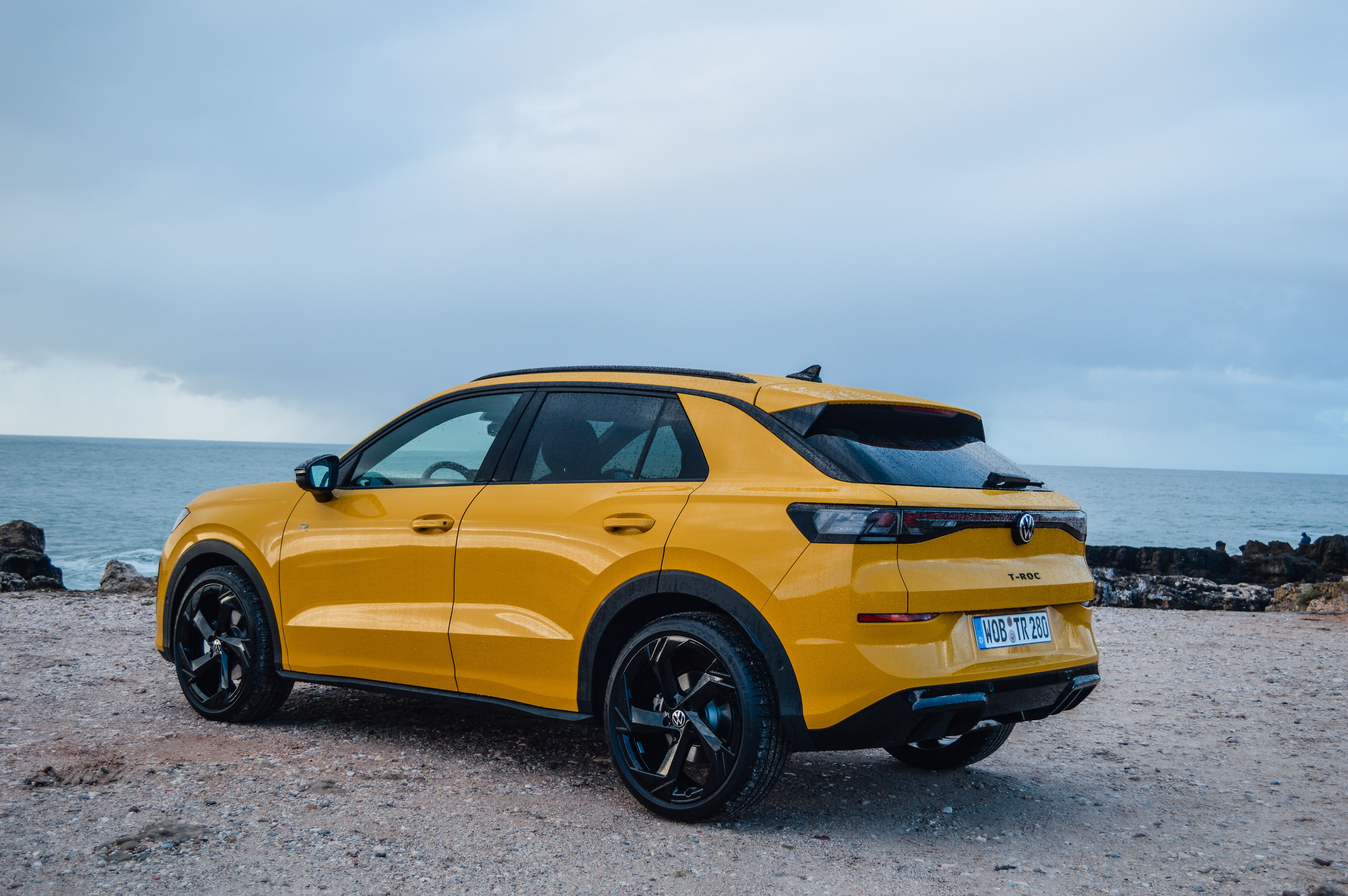 FOTO | Prim contact cu noul Volkswagen T-Roc. Cum au reușit germanii să îmbunătățească rețeta bestseller-ului lor - Poza 31