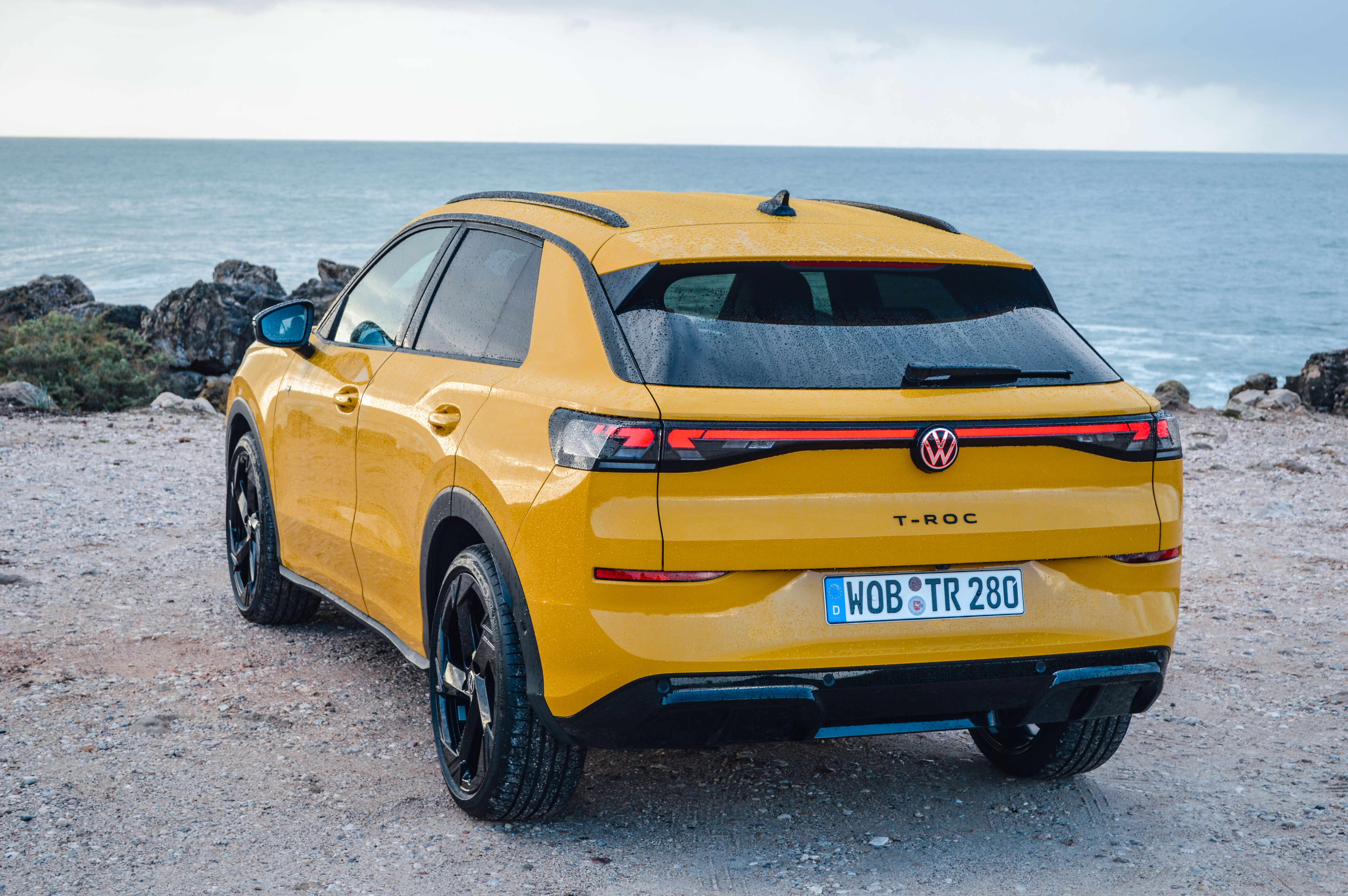 FOTO | Prim contact cu noul Volkswagen T-Roc. Cum au reușit germanii să îmbunătățească rețeta bestseller-ului lor - Poza 27