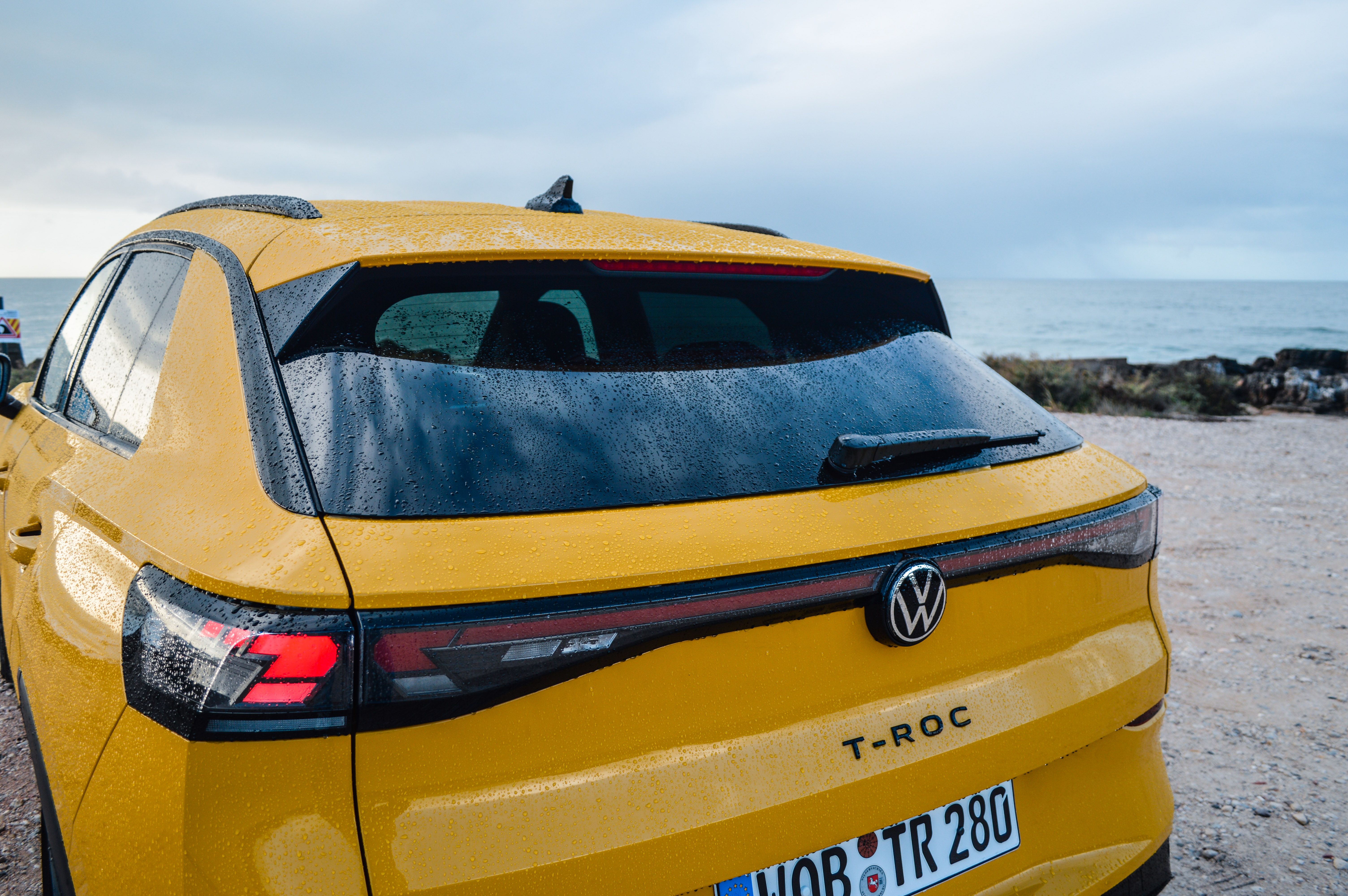 FOTO | Prim contact cu noul Volkswagen T-Roc. Cum au reușit germanii să îmbunătățească rețeta bestseller-ului lor - Poza 39