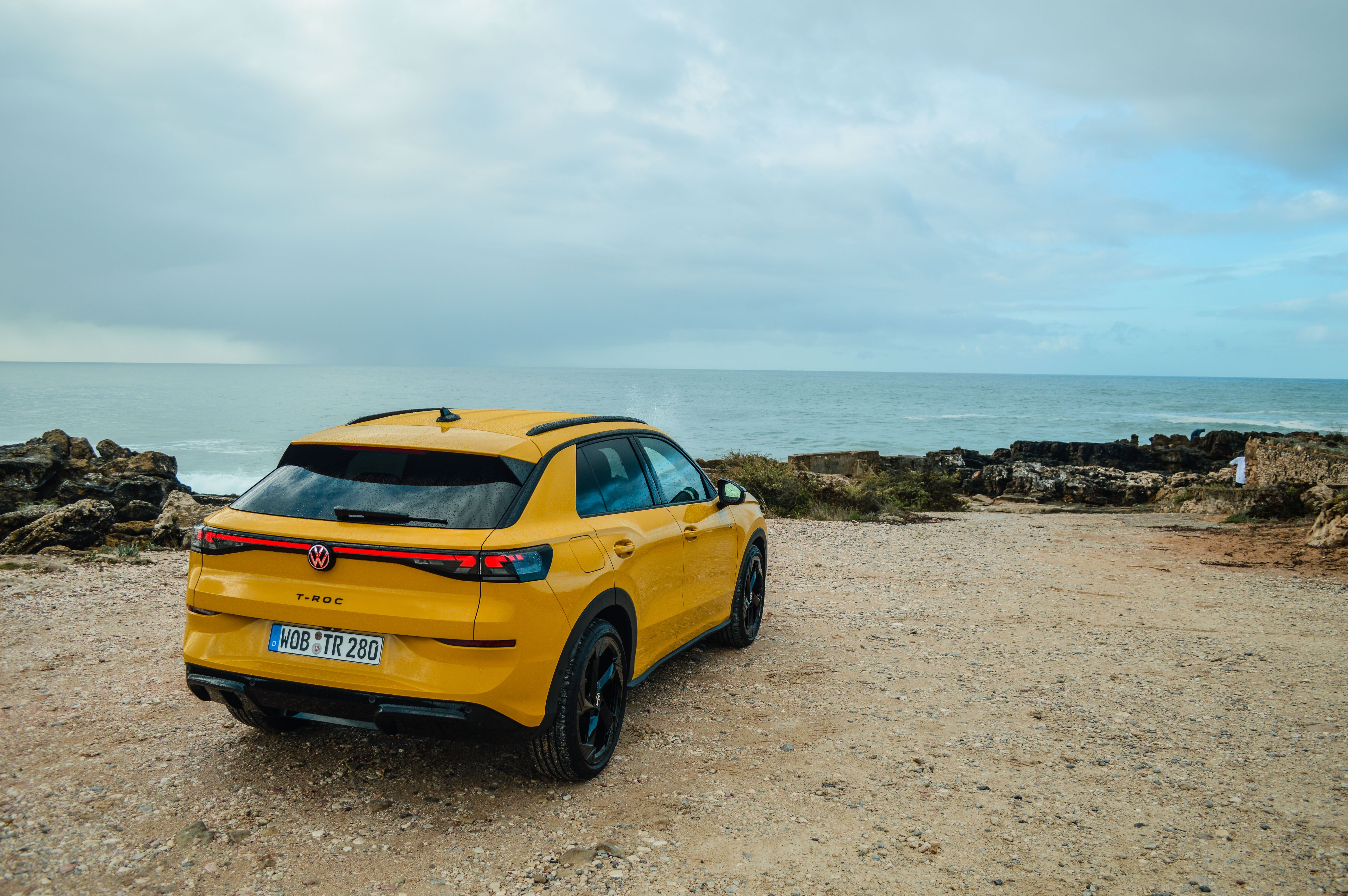 FOTO | Prim contact cu noul Volkswagen T-Roc. Cum au reușit germanii să îmbunătățească rețeta bestseller-ului lor - Poza 25