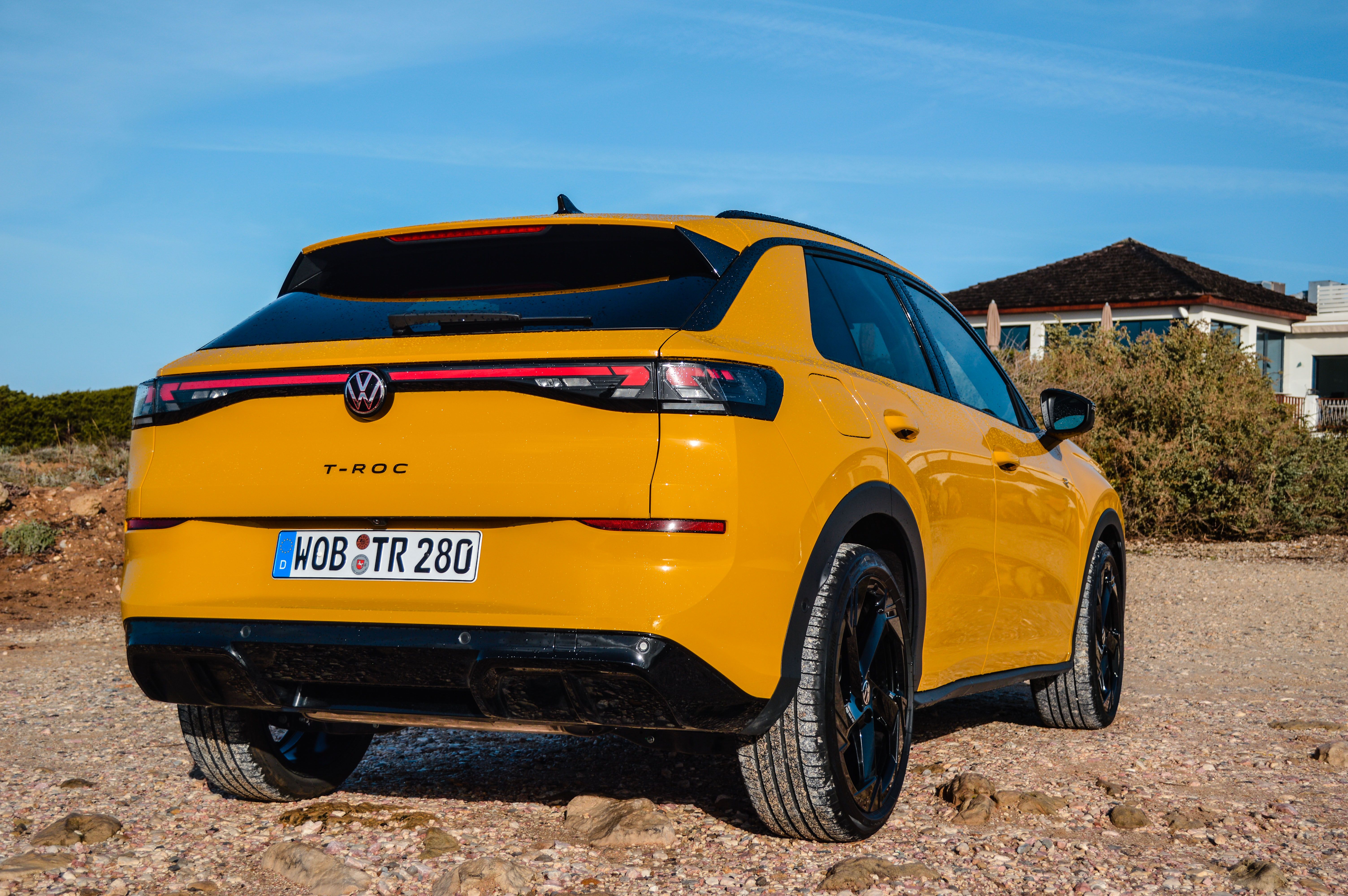 FOTO | Prim contact cu noul Volkswagen T-Roc. Cum au reușit germanii să îmbunătățească rețeta bestseller-ului lor - Poza 21