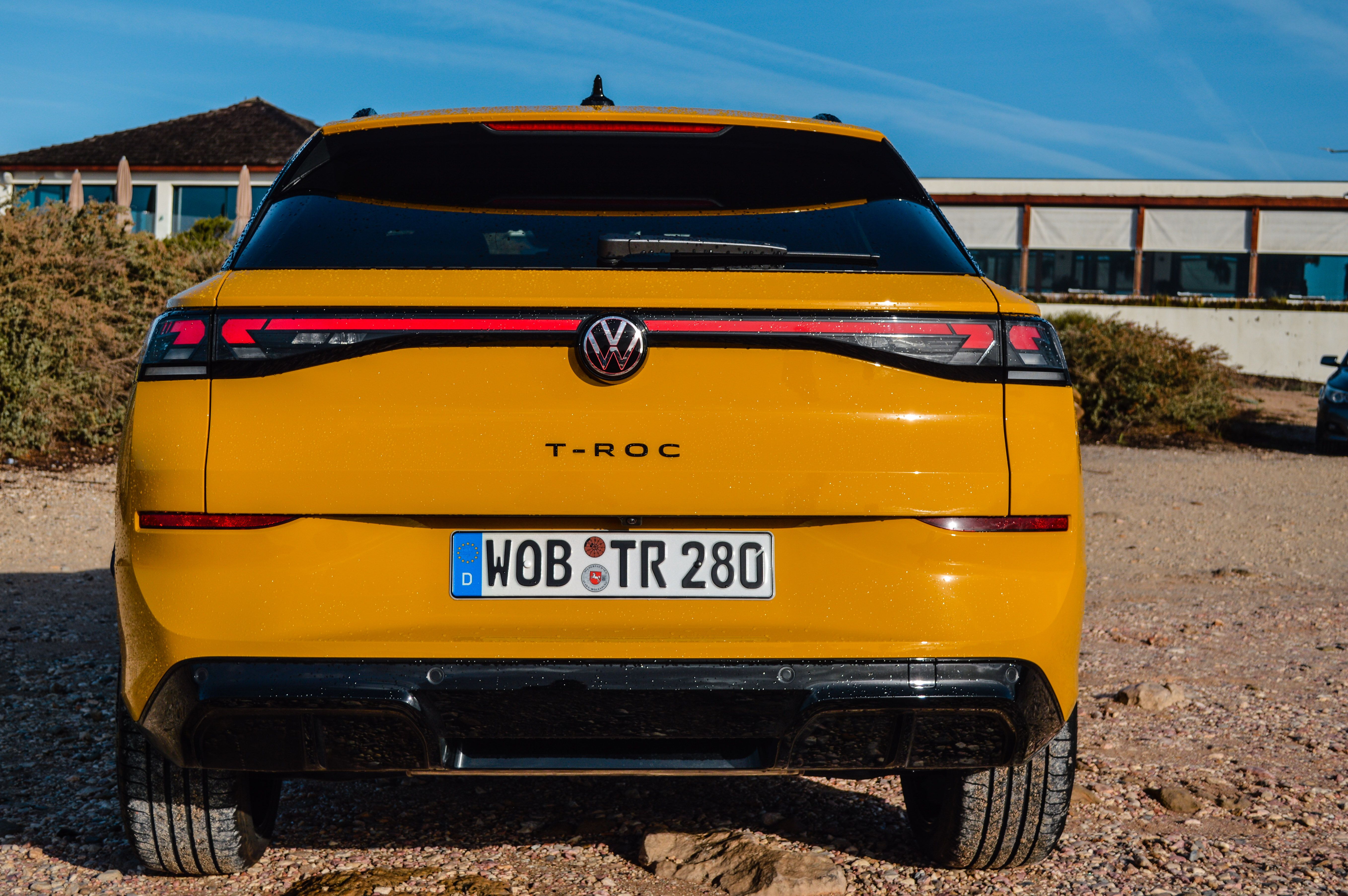 FOTO | Prim contact cu noul Volkswagen T-Roc. Cum au reușit germanii să îmbunătățească rețeta bestseller-ului lor - Poza 38