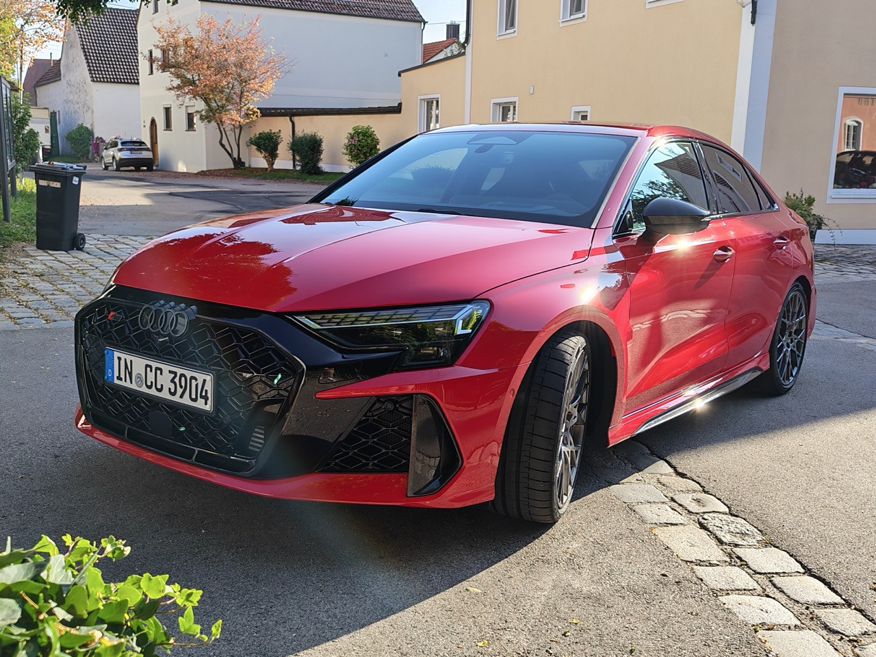 Audi A3: cum transformi un hatchback premium într-o mașină „bună la toate”