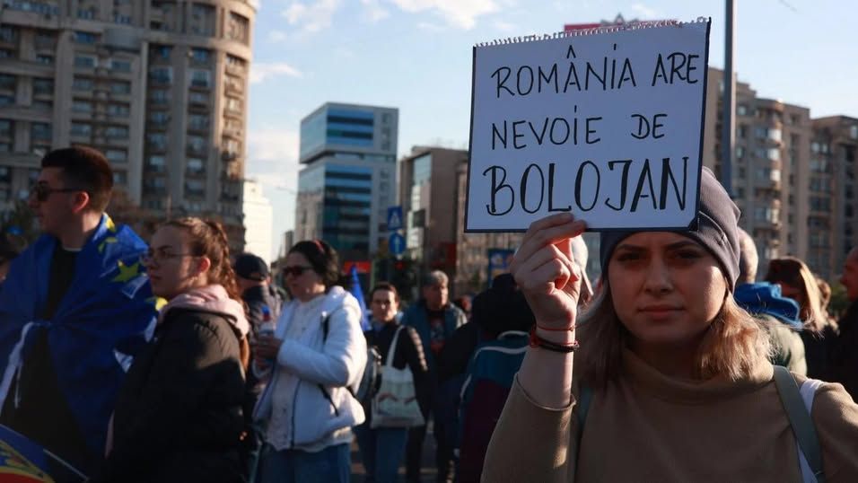 Manifestații de susținere a premierului în țară: ”România are nevoie de Bolojan!”