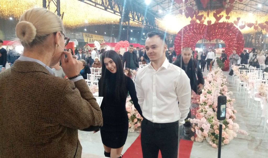 FOTO | Dragoste în laminor: căsătoria durează o zi în hala iubirii a lui Negoiță - Imagine 15