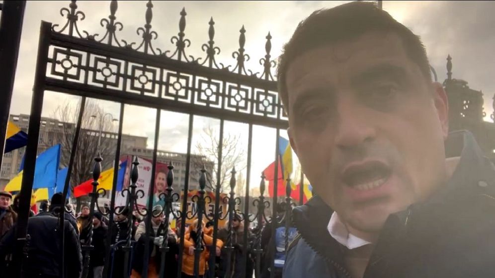 Protest în fața Palatului Parlamentului, împotriva certificatului verde