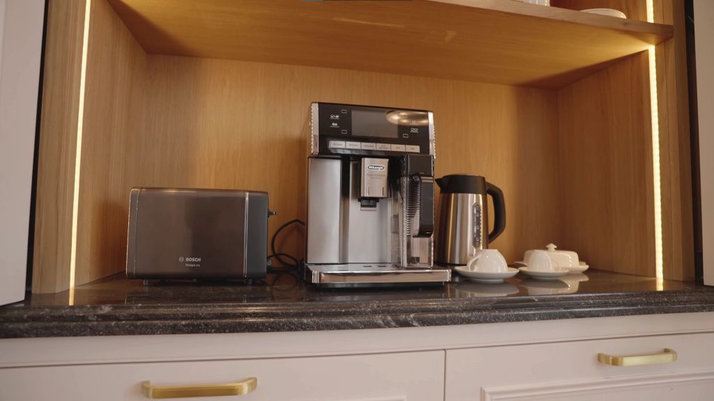 Cum arată un apartament de 2,5 milioane de euro din centrul Capitalei - Imagine 33