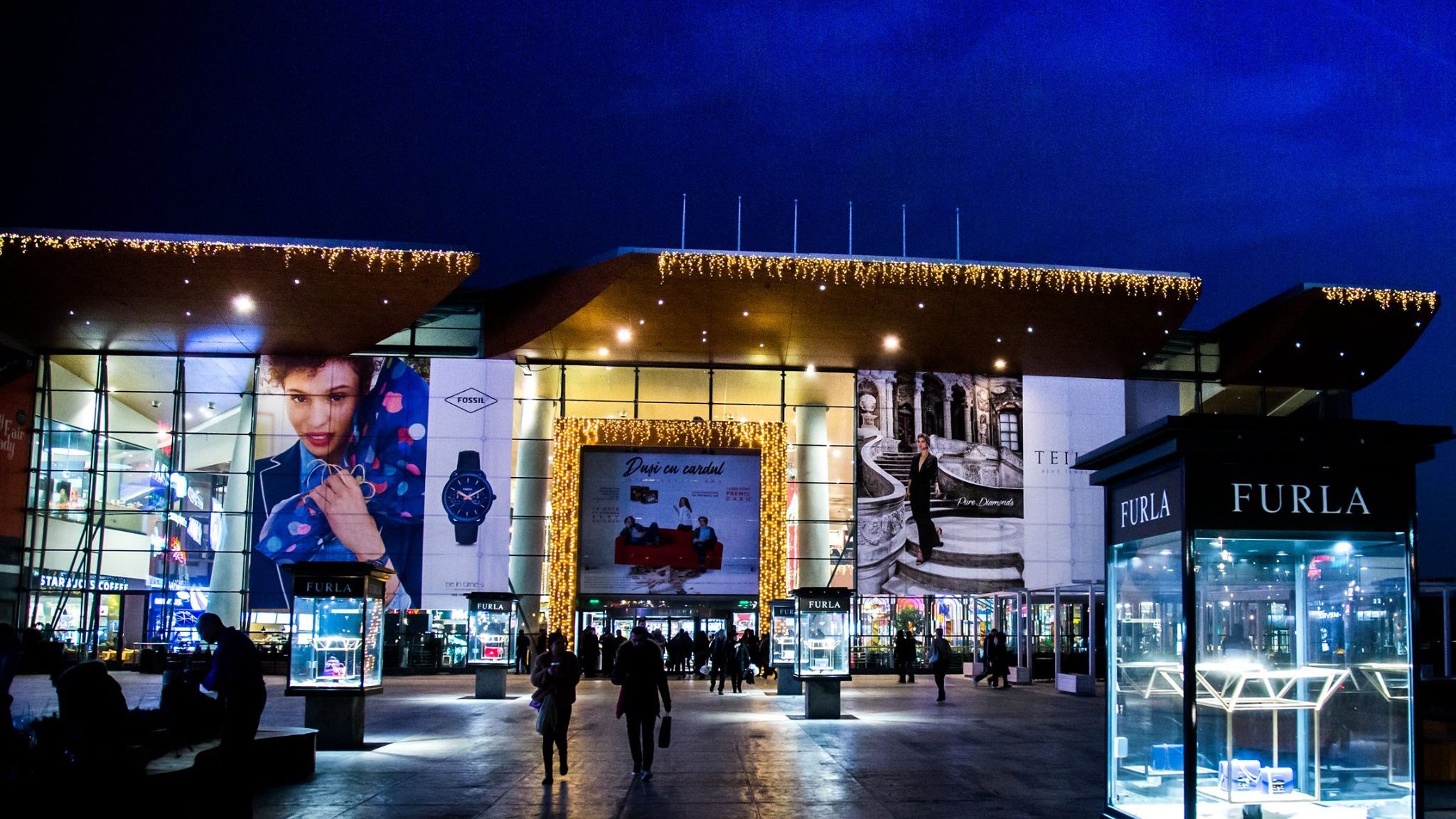 Mall-ul din Baneasa si centrul comercial Feeria genereaza un trafic de circa 17 mil. vizitatori in fiecare an: media de crestere, 7%
