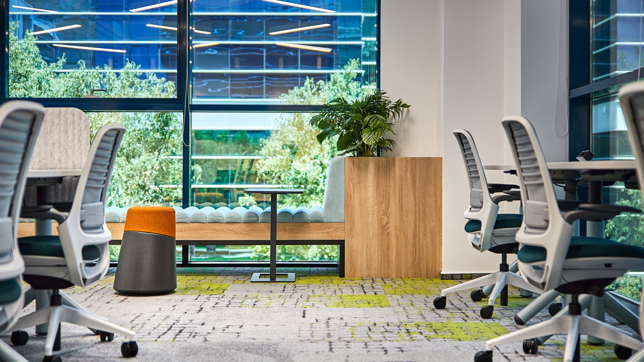 Birourile din marile orașe ale României sunt tot mai ”verzi”. Avantaj pentru proprietari: chiriile pot fi și cu 35% mai mari