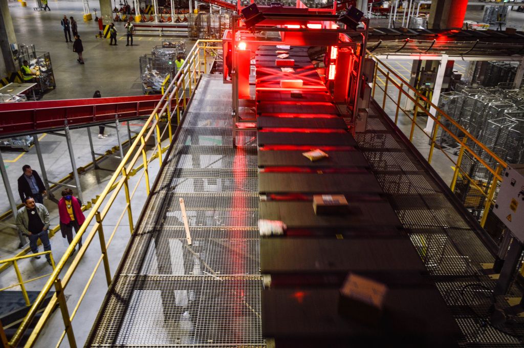 GALERIE FOTO | Cum arată cel mai mare centru logistic al Sameday - Imagine 42