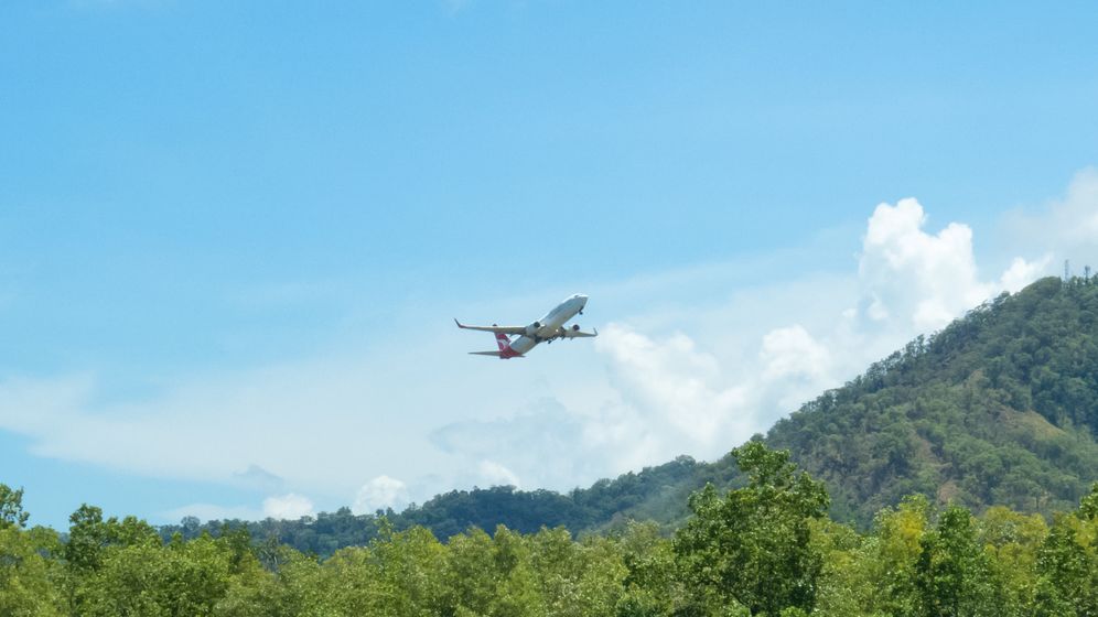 Compania aeriană care vinde bilete ”spre nicăieri”