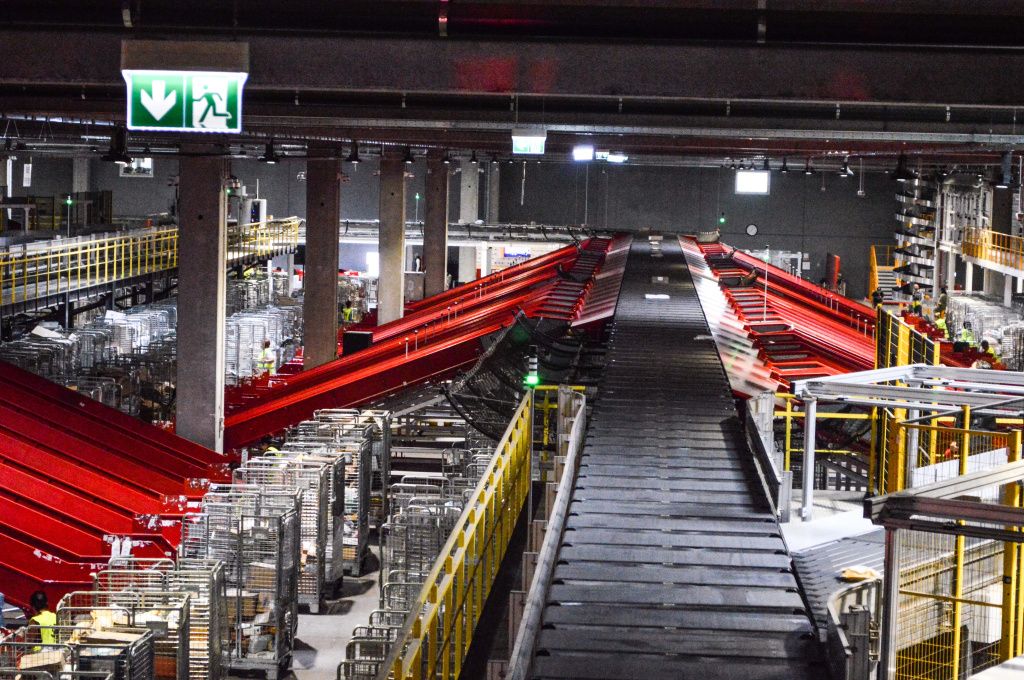 GALERIE FOTO | Cum arată cel mai mare centru logistic al Sameday - Imagine 52
