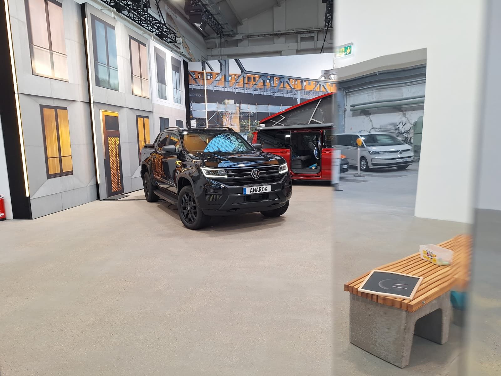 FOTO | Ce noutăți a adus Volkswagen la Salonul IAA Hanovra. De la noi tehnologii la modele îmbunătățite - Poza 6