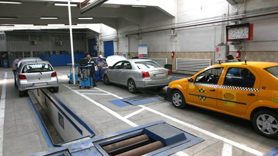 Sute de service-uri auto au fost inchise de RAR