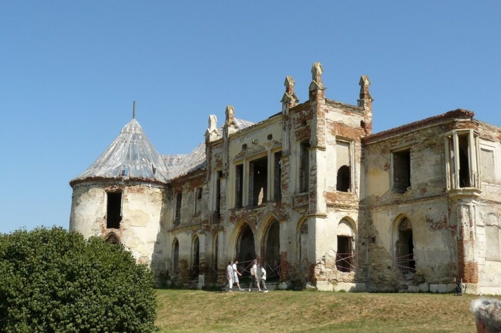 Cladiri Emblema - Castelul Banffy - Imagine 10