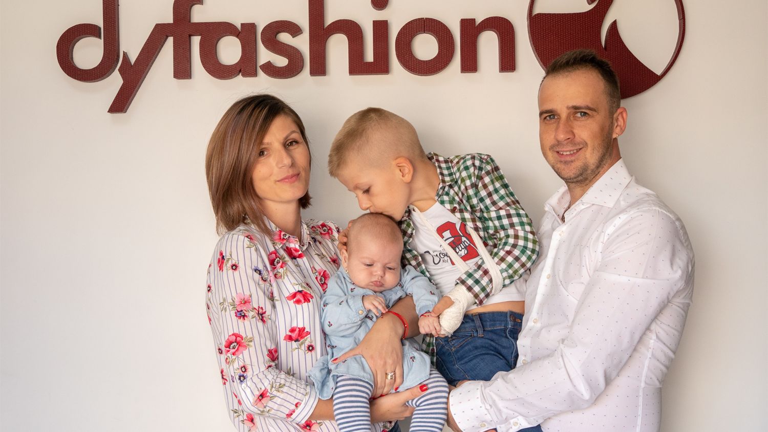 (P) Secretele succesului unui business de peste 1 milion de euro - povestea DyFashion spusa chiar de fondatori